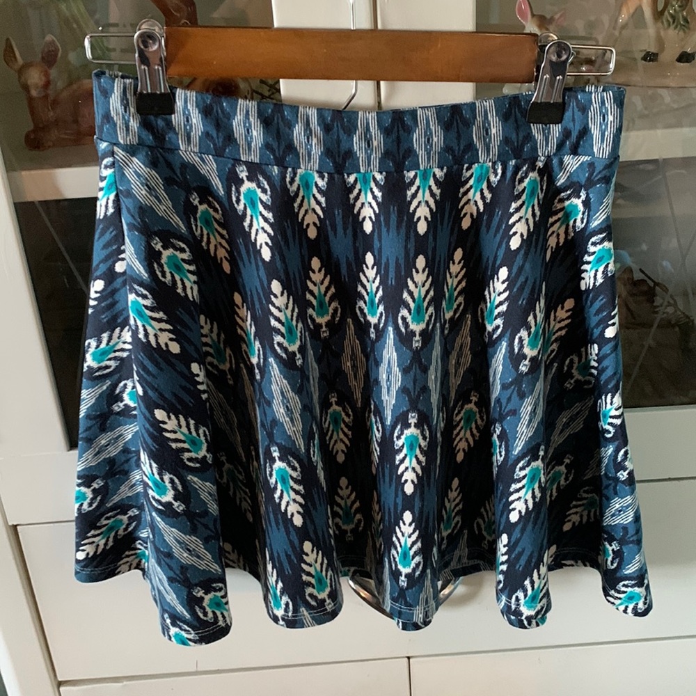 Aeropostale jr sz M pull on skirt euc